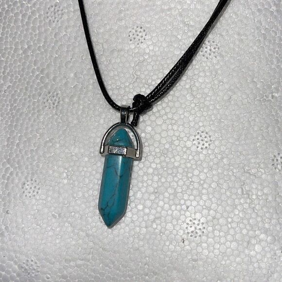 Turquoise Gemstone Hexagonal Pointed Bullet Pendant Adjustable Boho Necklace - Picture 2 of 3